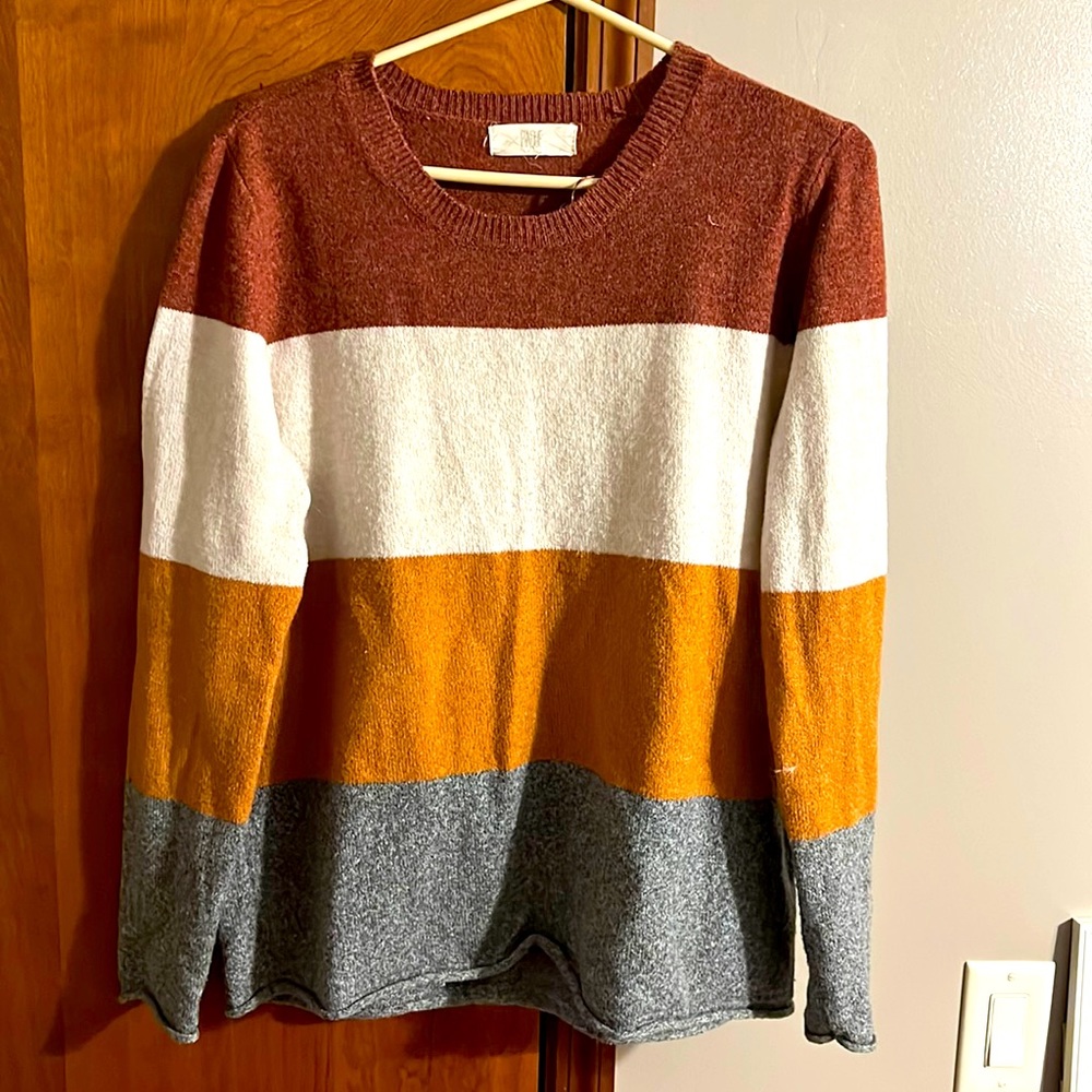 Sweater never worn